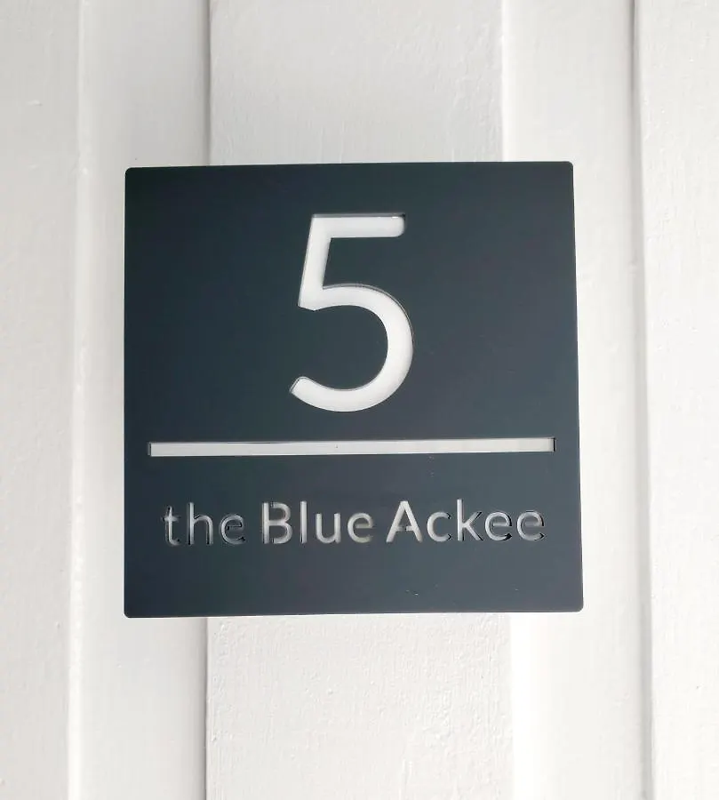 דירות מונטגו ביי The Blue Ackee 0*,